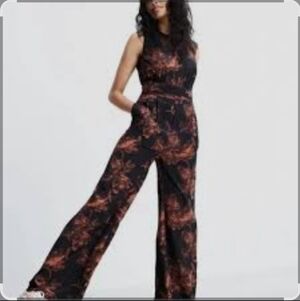 Madewell 100% Silk, Black and Dark Orange Floral Pattern Jumpsuit, Sz. 6